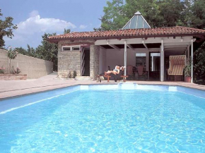 Apartment with large covered terrace in small residence with swimming pool